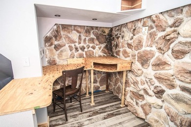 Two Waterfront Homes for the Price of One - Fully Furnished & - photo 23