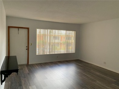 IMMACULATE one bedroom condo in east Boynton, remodeled, BRAND - photo 3