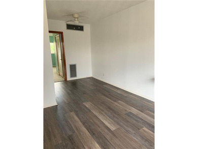 IMMACULATE one bedroom condo in east Boynton, remodeled, BRAND - photo 5