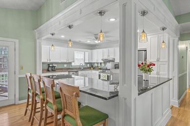 This spacious approximately 3,600-square-foot split-level home - photo 6