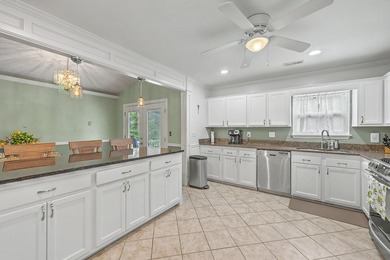 This spacious approximately 3,600-square-foot split-level home - photo 9
