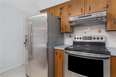 Welcome to 350 Essex Road in North Kingstown. This - photo 7