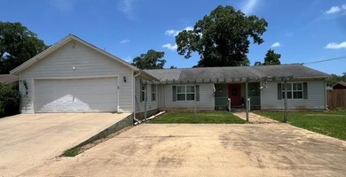 City Lake - San Augustine County Home For Sale in San Augustine Texas