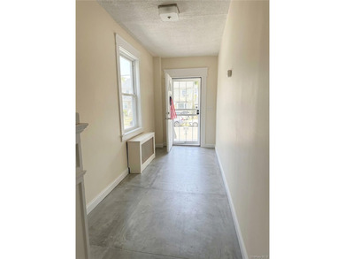 Exceptional opportunity to own a detached two-family home in a - photo 8