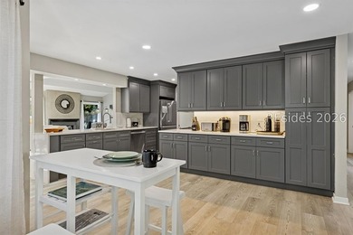Located in the heart of Harbour Town within Sea Pines, this - photo 12