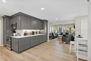 Located in the heart of Harbour Town within Sea Pines, this - photo 14