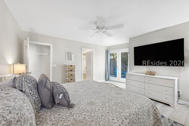 Located in the heart of Harbour Town within Sea Pines, this - photo 25