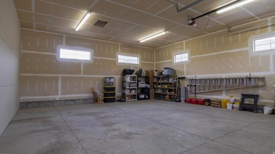 Renovated 5,600 sq ft home on 5 acres in the private gated - photo 36