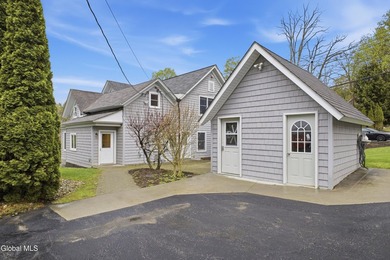 Spacious 5-bedroom, 3.5-bath home in the heart of Bolton - photo 3