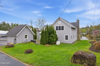 Spacious 5-bedroom, 3.5-bath home in the heart of Bolton - photo 5