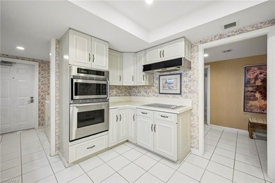 Rare Opportunity in one of Naples' most sought-after coastal - photo 9