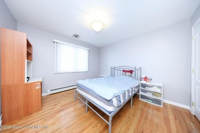Built in 2005 this one family Colonial features spacious - photo 13