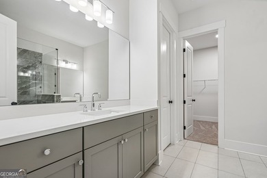 The Manor plan built by Peachtree Residential. Quick Move-in! - photo 14