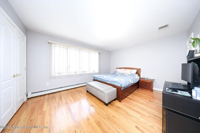 Built in 2005 this one family Colonial features spacious - photo 14