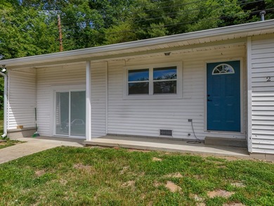 **Location, Location, Location!** Don't miss this beautifully - photo 8