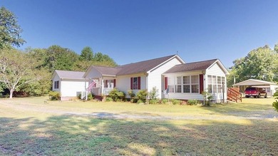 Welcome this well-maintained ranch-style home offering comfort - photo 18