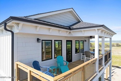 Welcome to 25 Grand View Drive, a stunning custom-built 2023