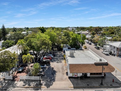 Buy a Bar & Liquor Store in Key West! Dons' Place is the - photo 1