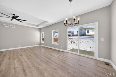 New Construction!! A 1,303 sq. ft. ranch featuring 2 bedrooms, 2 - photo 7