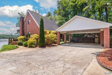 Great price for waterfront property! Main Channel. Enjoy - photo 3