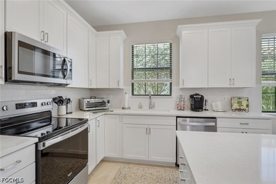Welcome home to your better than new *SMART* villa in River Hall - photo 5