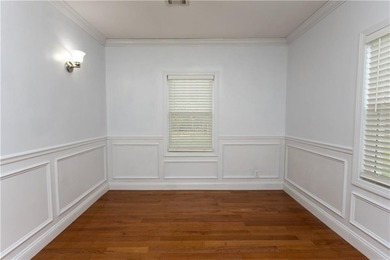 Discover the perfect blend of privacy and comfort in this - photo 22