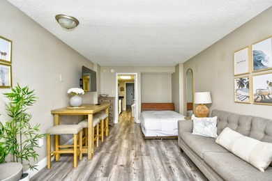 Wake up to breathtaking oceanfront views in this beautifully - photo 7