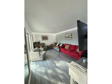 Located in a quiet, well kept community with quick access to - photo 6