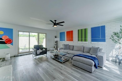 (private lake, pond, creek) Townhome/Townhouse For Sale in Scottsdale Arizona