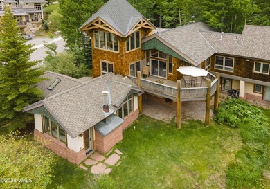 Enjoy an easy, carefree life in this magnificent creekside home - photo 3