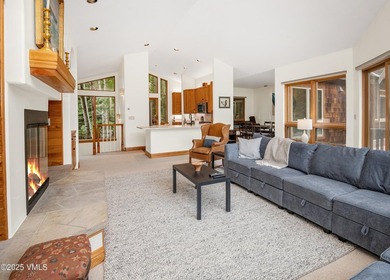 Enjoy an easy, carefree life in this magnificent creekside home - photo 10