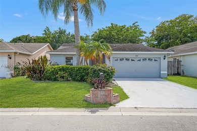 Lake Wellington Home For Sale in Wellington Florida
