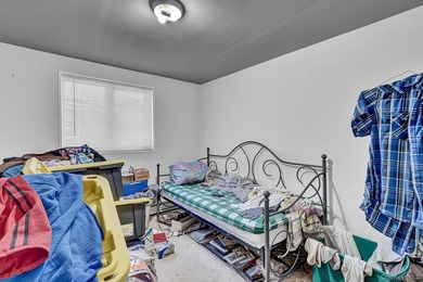 Wide-Line High Ranch featuring 4-5 bedrooms, 2 Full Baths, a Den - photo 24
