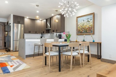Alpine elegance meets ski-in/ski-out convenience in this - photo 5