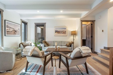 Alpine elegance meets ski-in/ski-out convenience in this - photo 8