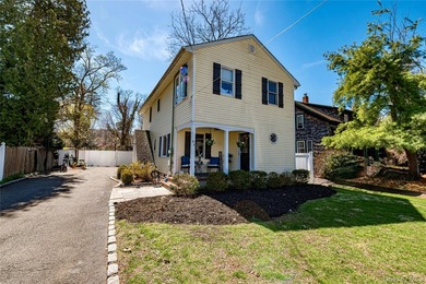 Stunning water views! This 4 bedroom, 2 full bath Colonial is - photo 2