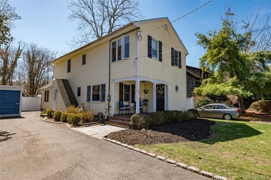 Stunning water views! This 4 bedroom, 2 full bath Colonial is - photo 3