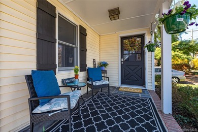 Stunning water views! This 4 bedroom, 2 full bath Colonial is - photo 4