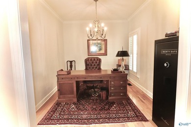 Beautifully maintained patio home located in the gated golf - photo 11