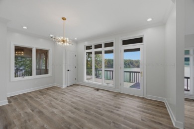 Smith Lake (Rock Creek) A fully renovated lake cottage on a nice - photo 13