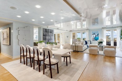 Spectacular and rarely found direct oceanfront villa with - photo 20