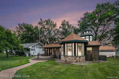Lake Home Sale Pending in Munith, Michigan