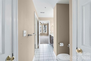 Uptown Charlotte corner penthouse living with the perfect blend - photo 22