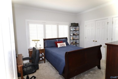 Beautifully maintained patio home located in the gated golf - photo 26