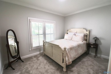Beautifully maintained patio home located in the gated golf - photo 27
