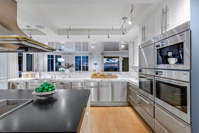 Spectacular and rarely found direct oceanfront villa with - photo 31