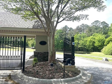 Beautifully maintained patio home located in the gated golf - photo 35