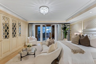 Spectacular and rarely found direct oceanfront villa with - photo 37