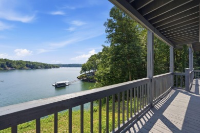 Smith Lake (Rock Creek) A fully renovated lake cottage on a nice - photo 38
