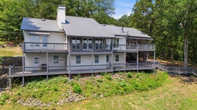 Smith Lake (Rock Creek) A fully renovated lake cottage on a nice - photo 43
